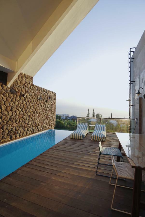 The Cendana Villa'S Бату Екстериор снимка